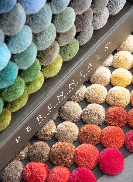 Bruns Yachtausstattung bunte Stoffmuster Perennials