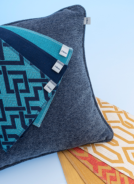 Bruns Yachtausstattung Kissen mit bunten Stoffmustern